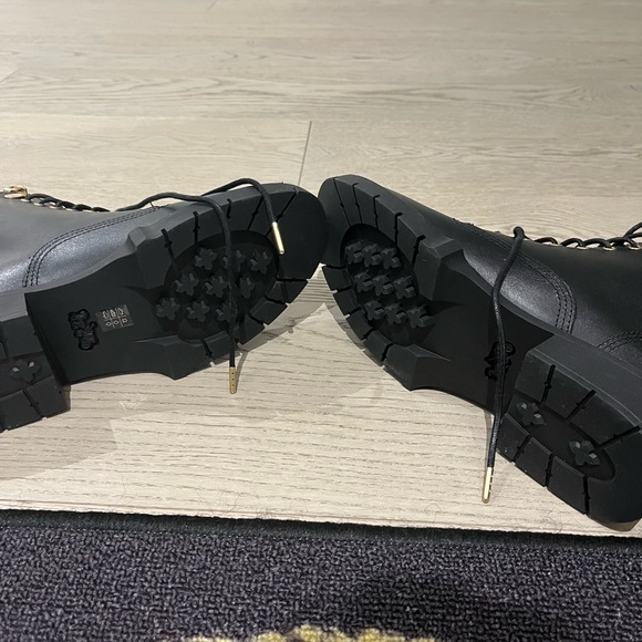 COACH Lorimer Boots - Picture 3 of 4